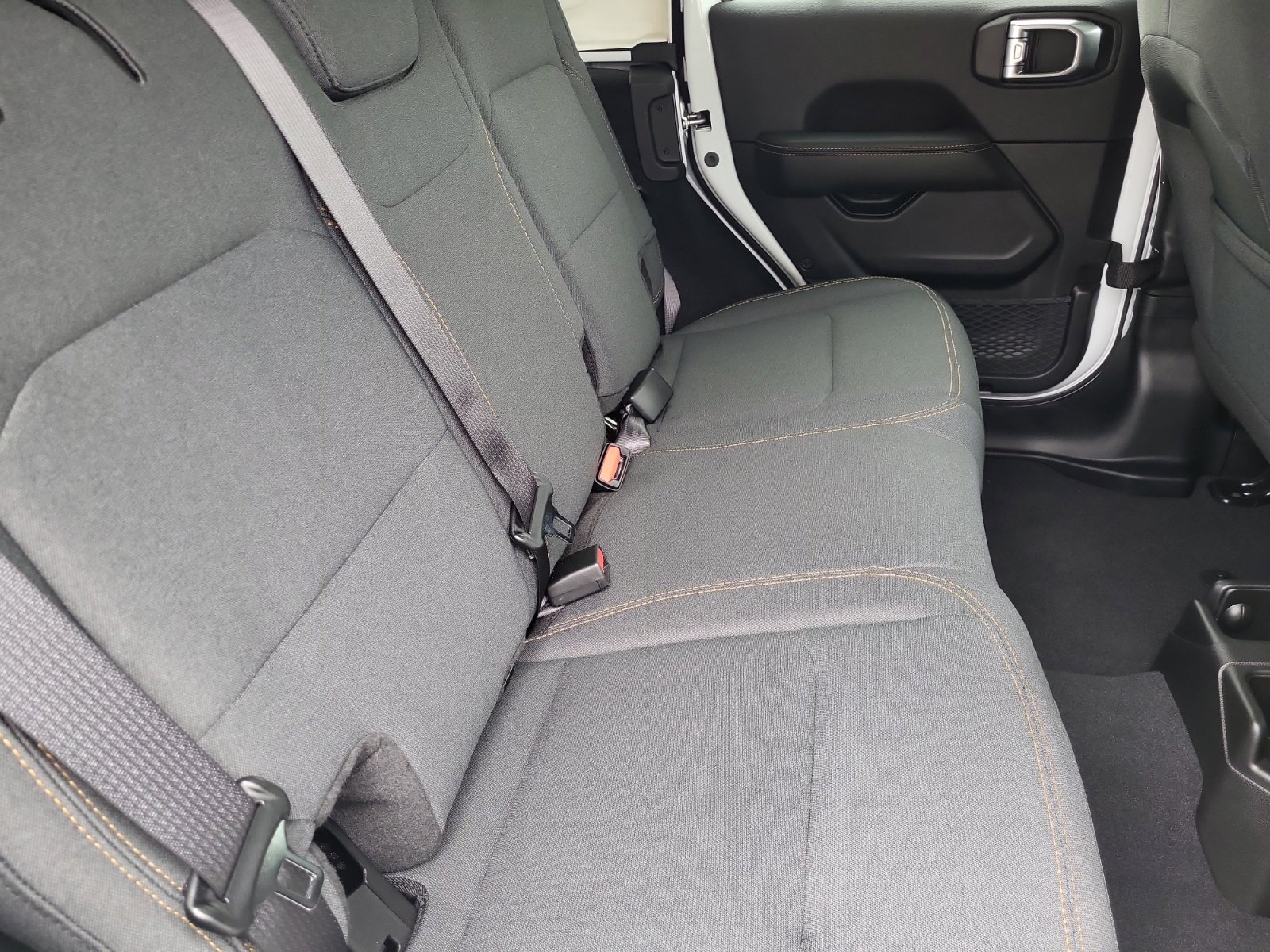 2025 Jeep Wrangler 4-Door Sahara - Photo 19