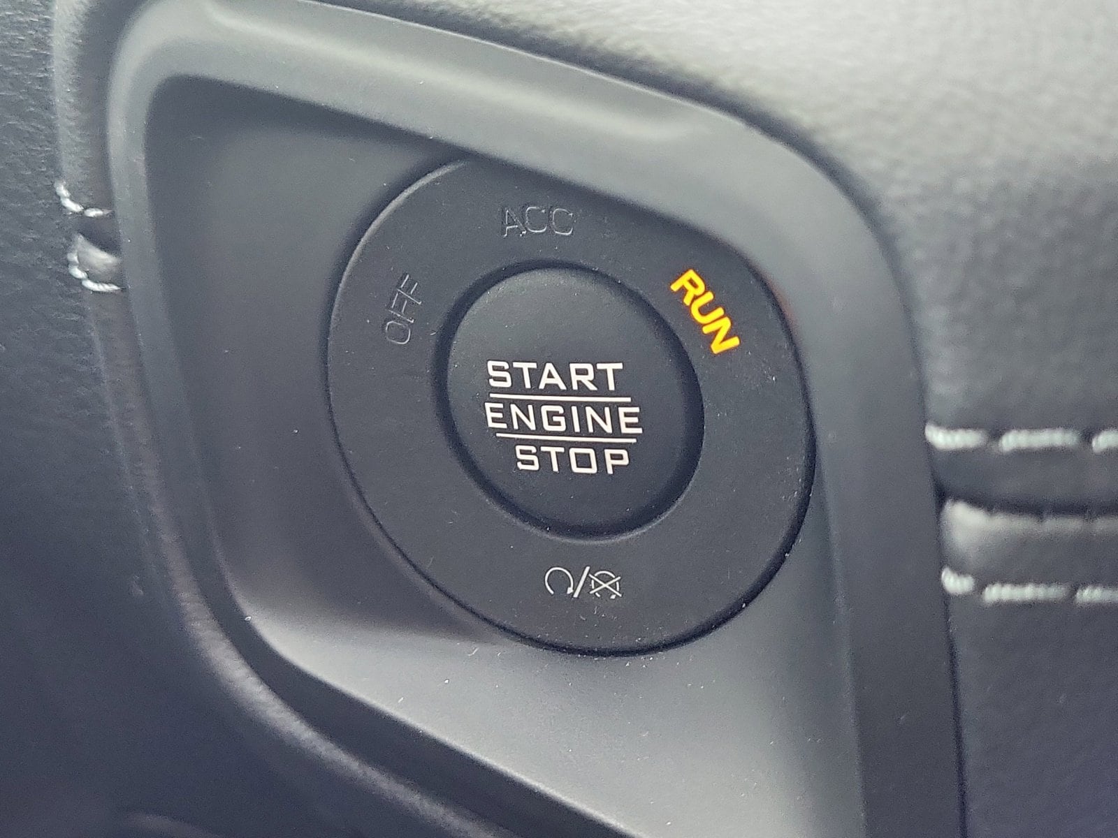 2025 Jeep Wrangler 4-Door Sahara - Photo 18