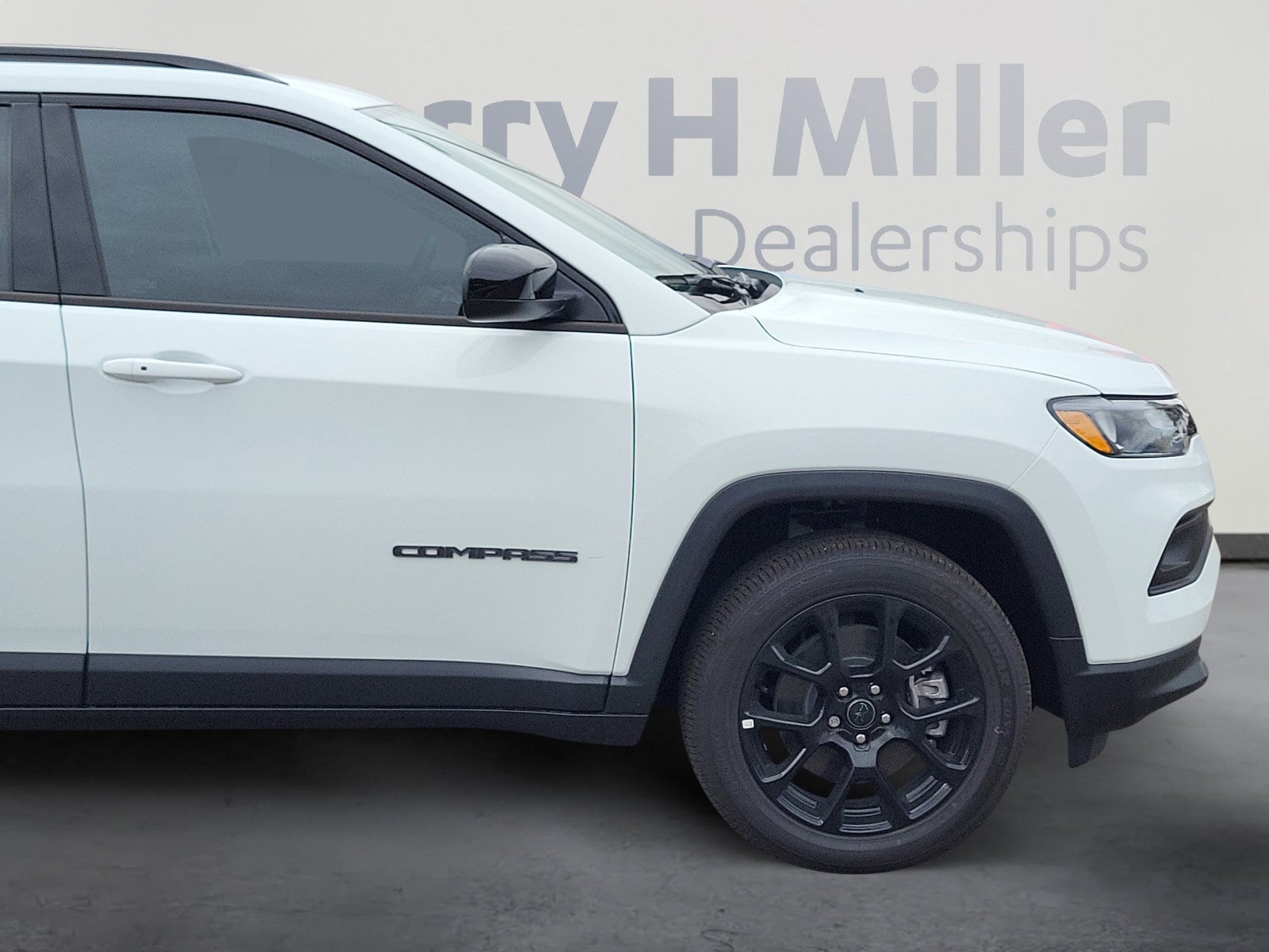 2026 Jeep Compass Latitude Altitude - Photo 9