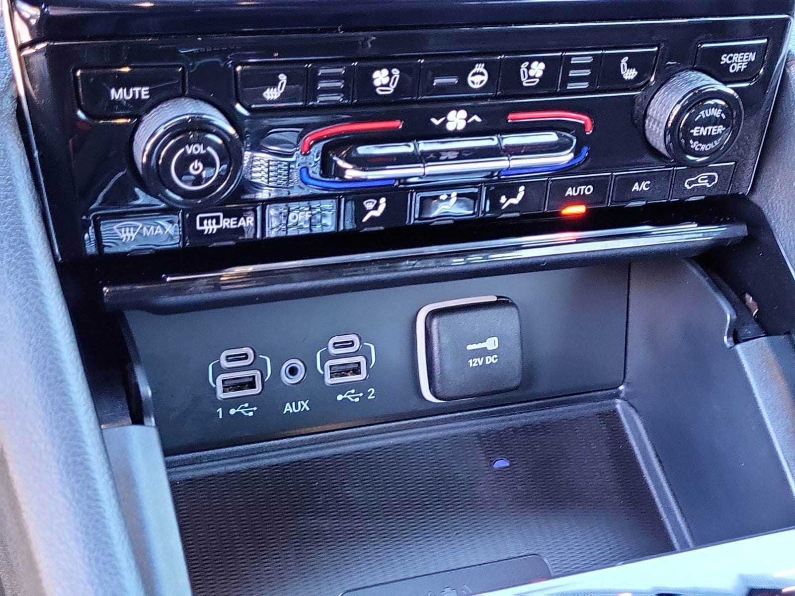 2025 Jeep Grand Cherokee Overland - Photo 17