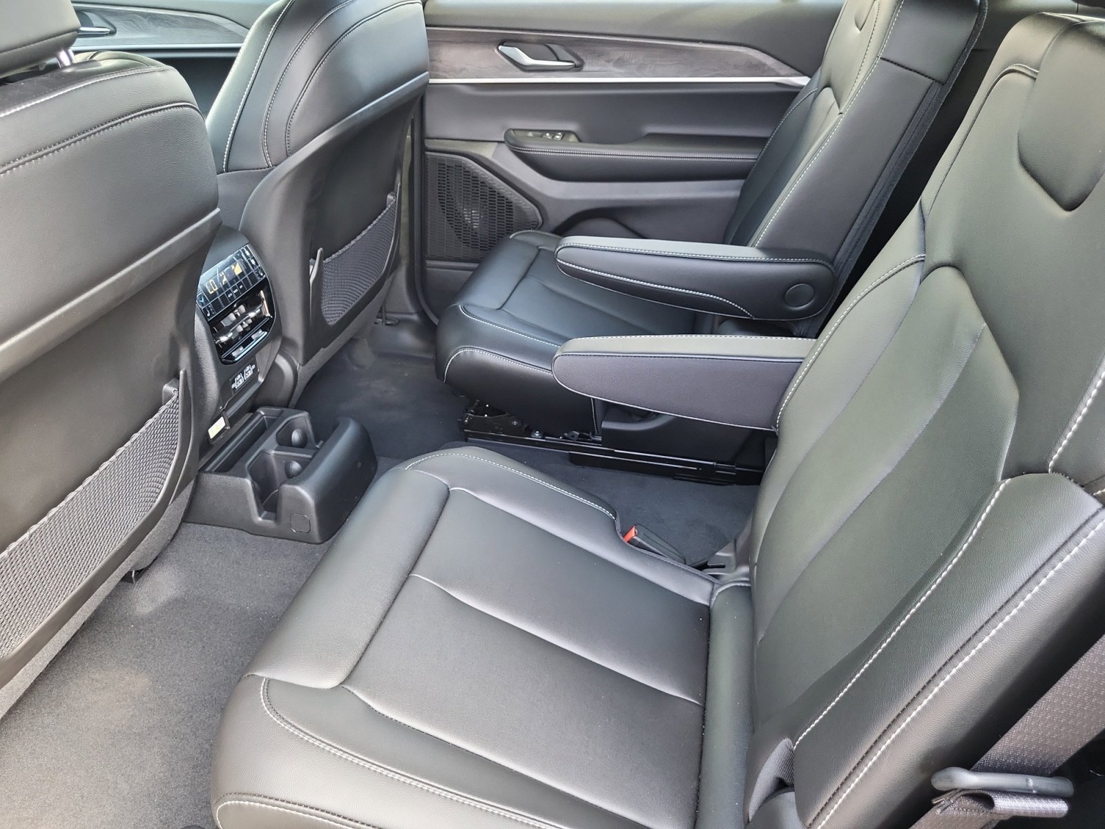 2025 Jeep Grand Cherokee L Limited - Photo 18