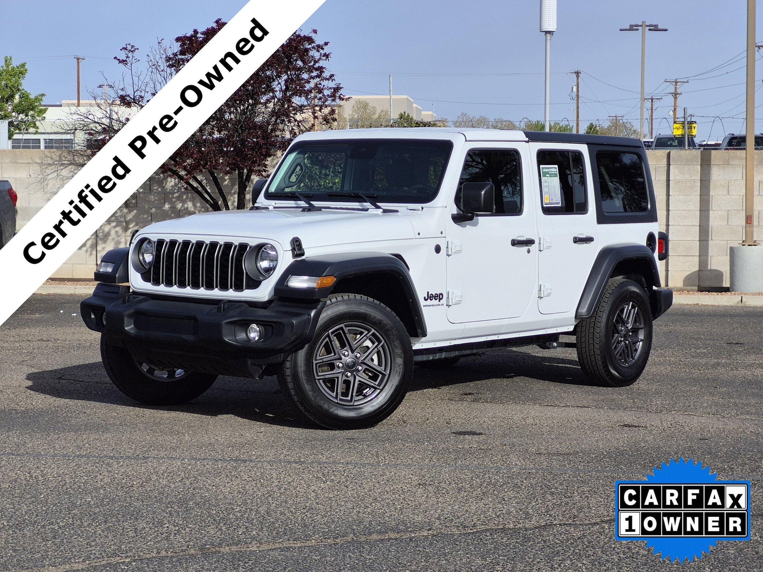 2025 Jeep Wrangler Sport S's photo