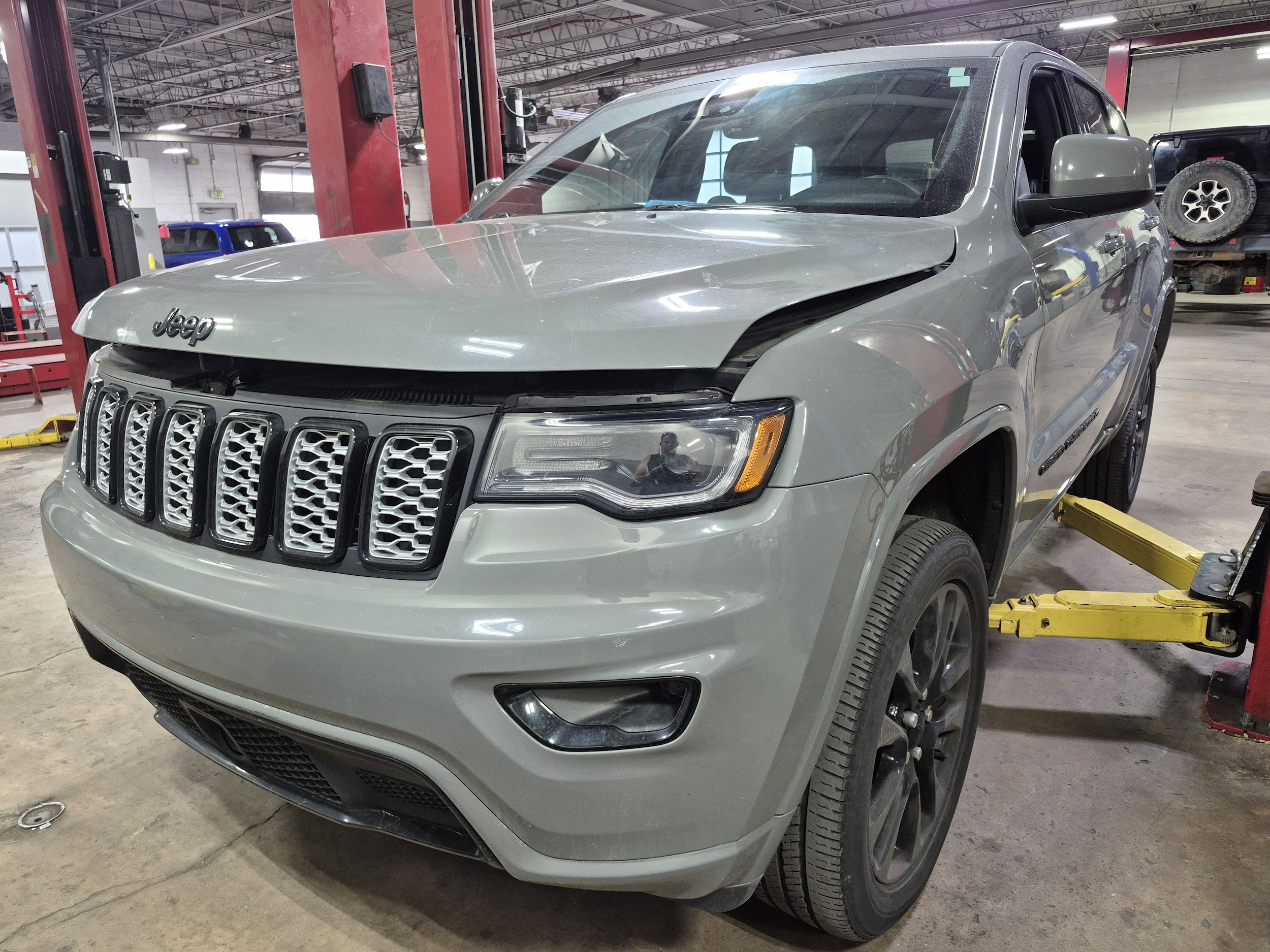 2022 Jeep Grand Cherokee Laredo X 4WD's photo