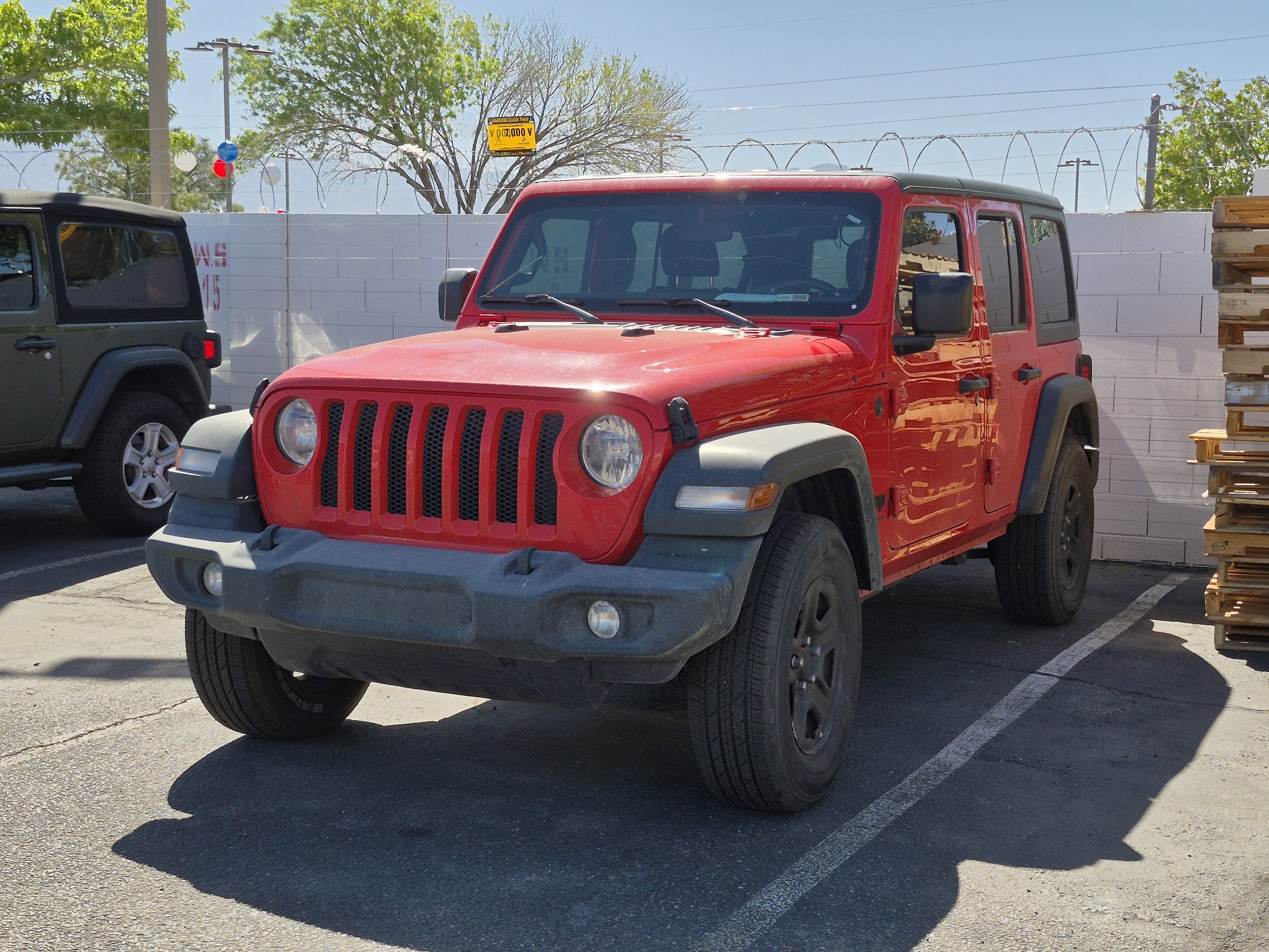 2023 Jeep Wrangler Sport's photo