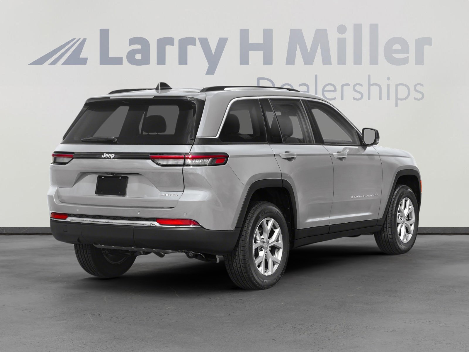 2025 Jeep Grand Cherokee Laredo Altitude photo 3