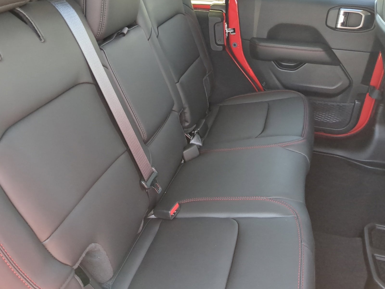 2025 Jeep Wrangler 4-Door Rubicon - Photo 19
