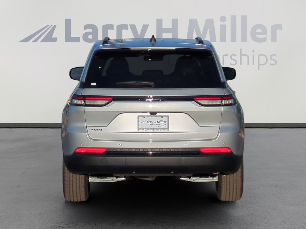 New 2025 Jeep Grand Cherokee Altitude 4 Door Sport Utility