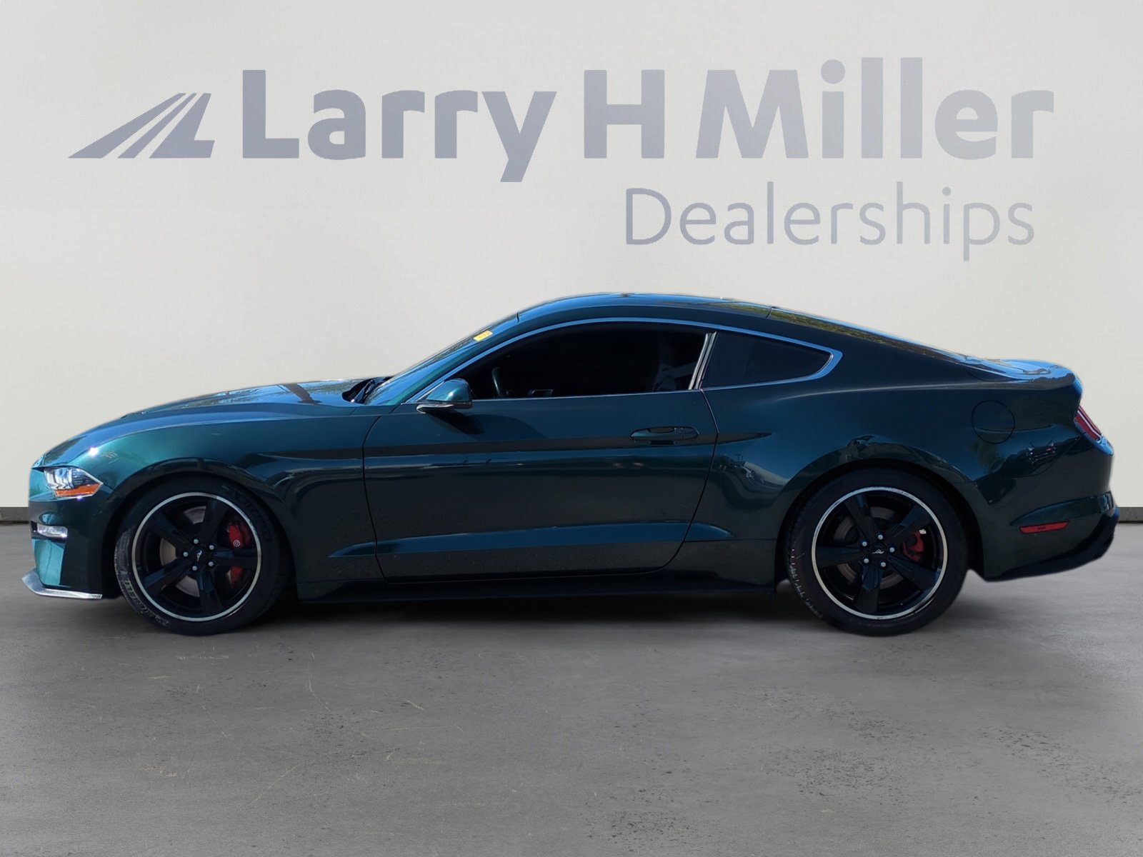 2019 Ford Mustang Bullitt photo 2