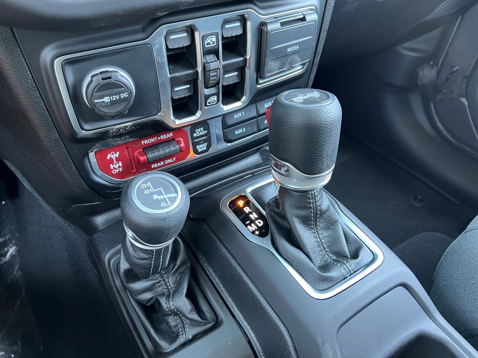 2025 Jeep Wrangler 4-Door Rubicon - Photo 32
