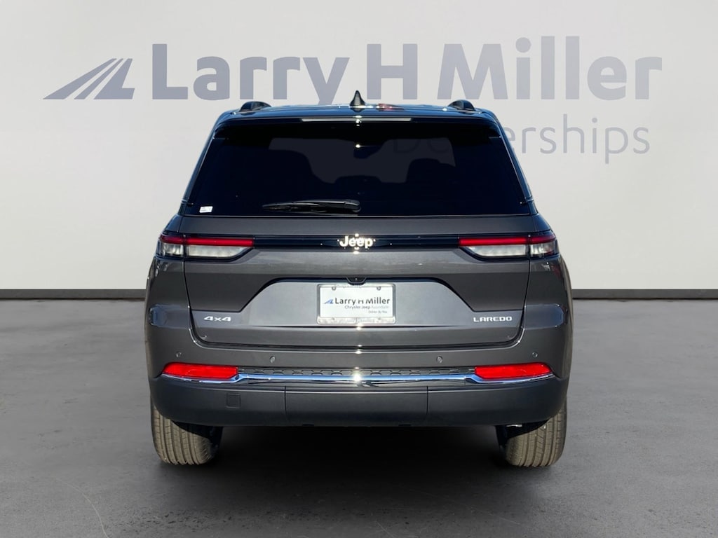 New 2025 Jeep Grand Cherokee Laredo X 4 Door Sport Utility