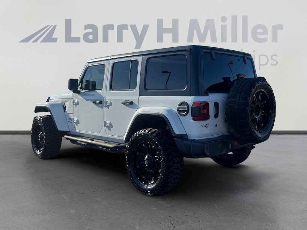Used 2018 Jeep Wrangler Unlimited Sahara 4x4 SUV