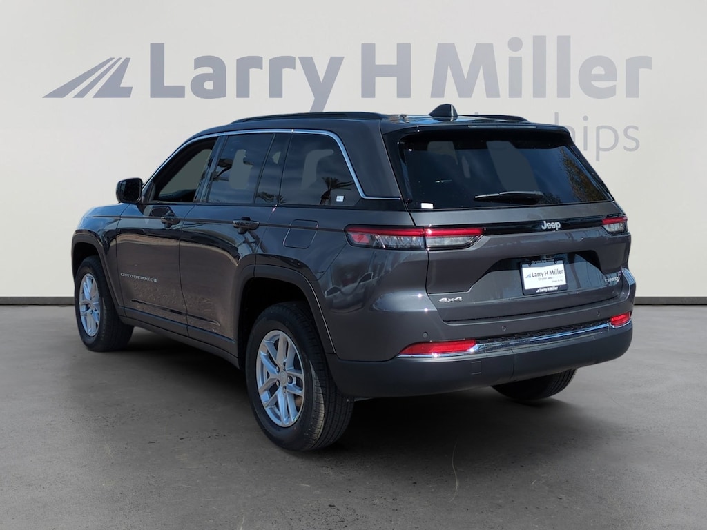 New 2026 Jeep Grand Cherokee Laredo X 4 Door Sport Utility