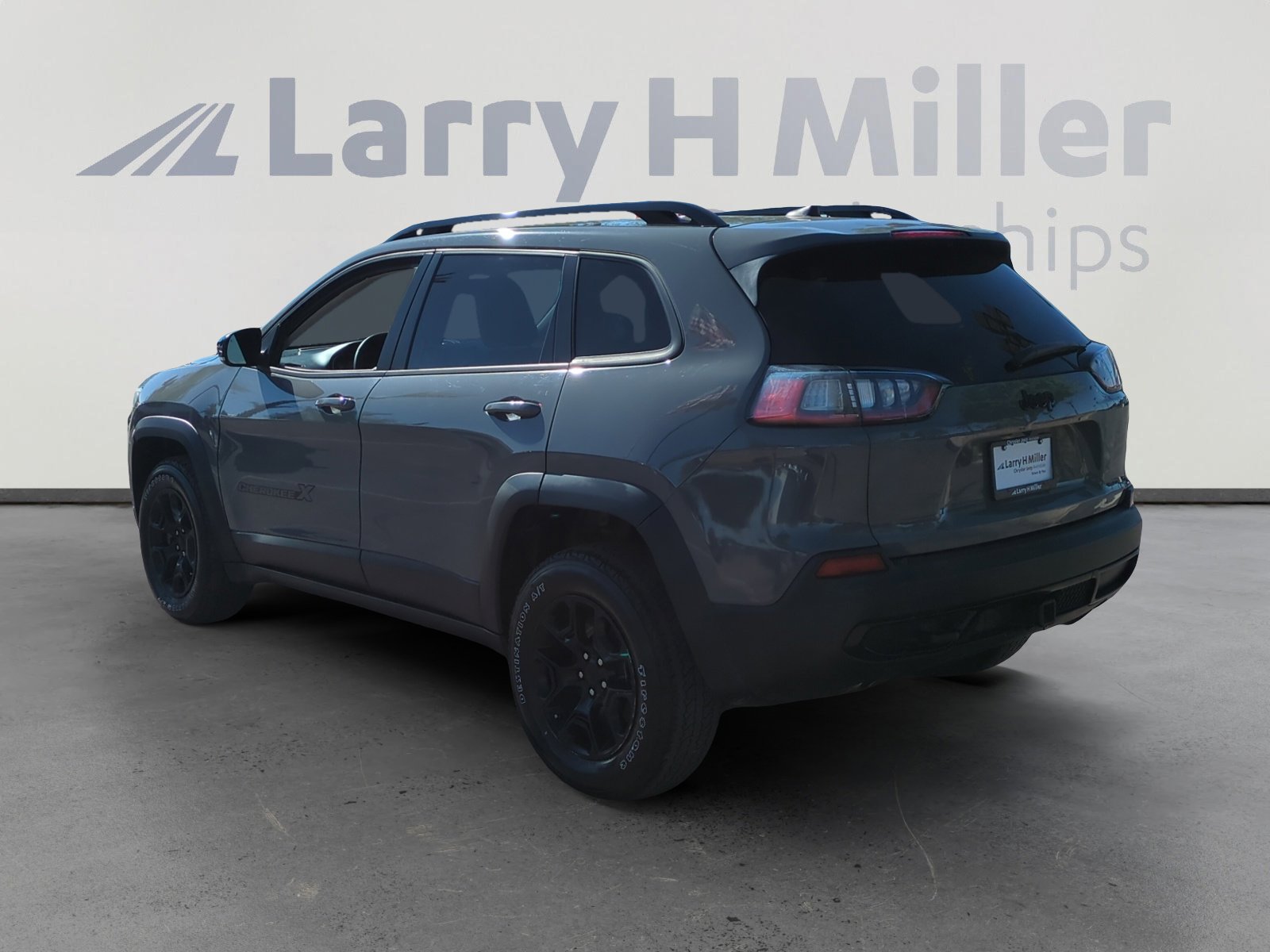 2022 Jeep Cherokee Latitude photo 2