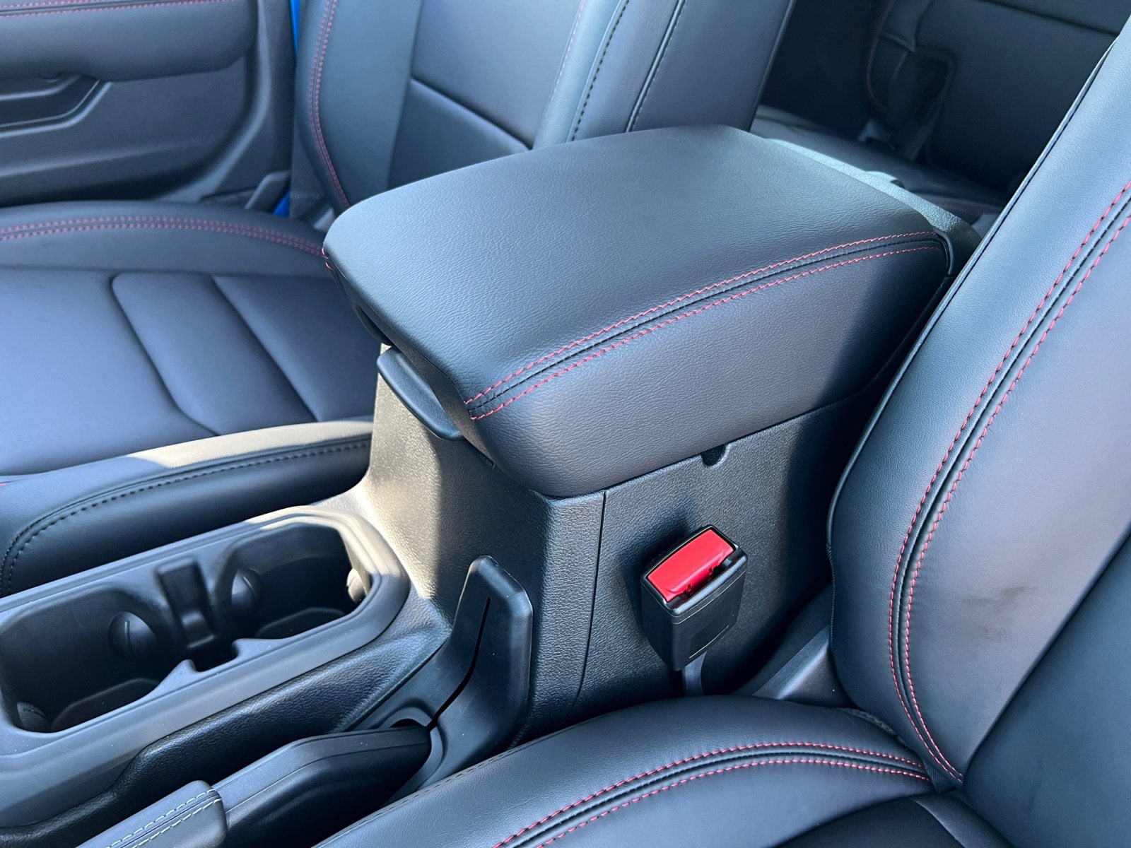2025 Jeep Wrangler 4-Door Rubicon - Photo 16