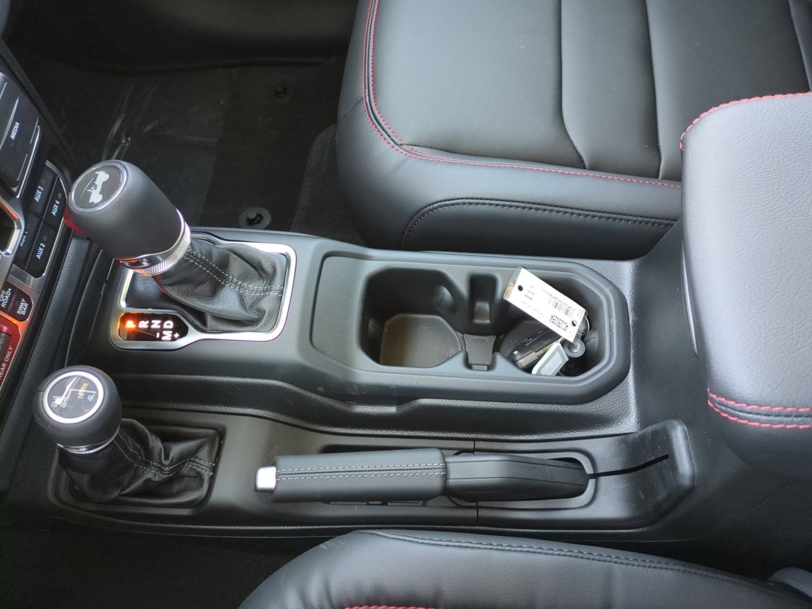2025 Jeep Wrangler 4-Door Rubicon - Photo 16
