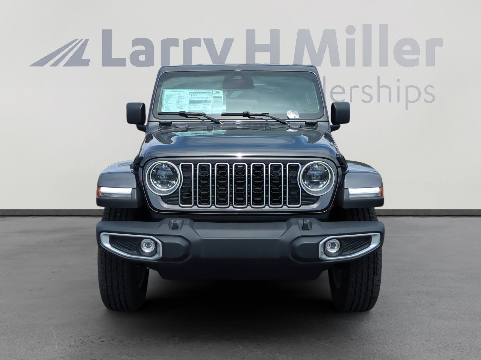 2026 Jeep Wrangler 4-Door Sahara - Photo 8