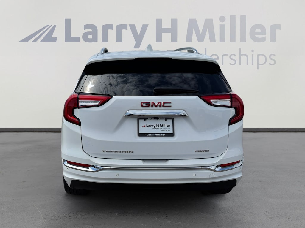 Used 2024 GMC Terrain Denali SUV