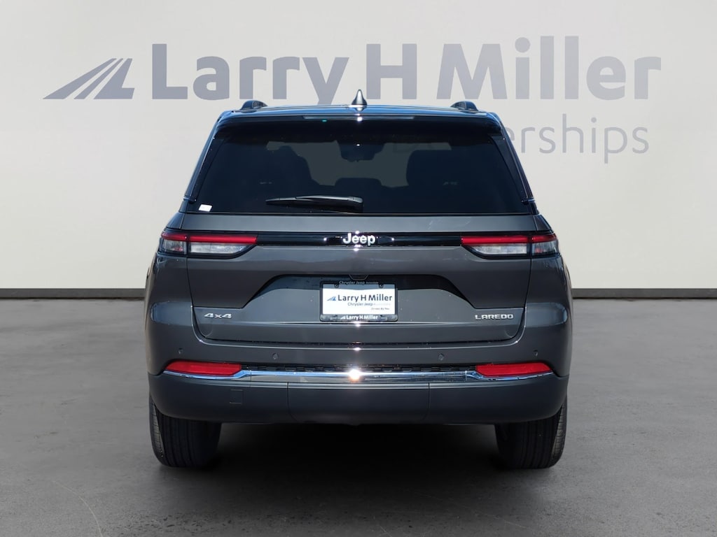 New 2026 Jeep Grand Cherokee Laredo X 4 Door Sport Utility