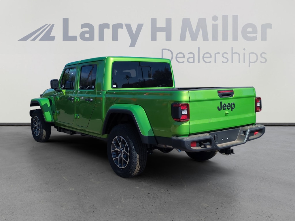 New 2026 Jeep Gladiator Sport S 4 Door Pickup