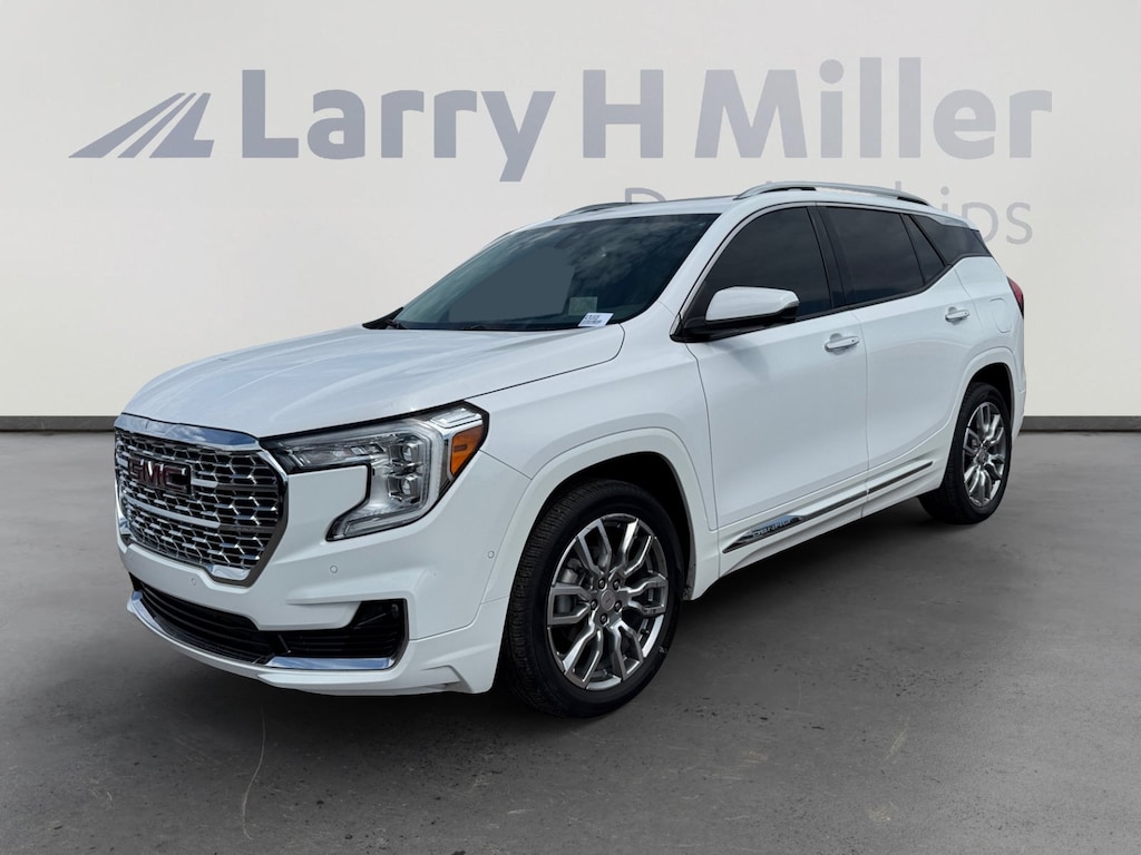 Used 2024 GMC Terrain Denali SUV