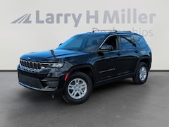 2023 Jeep Grand Cherokee Laredo SUV