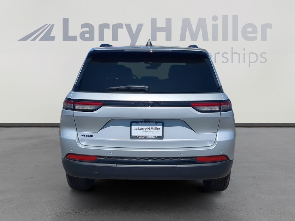 New 2025 Jeep Grand Cherokee Altitude X 4 Door Sport Utility