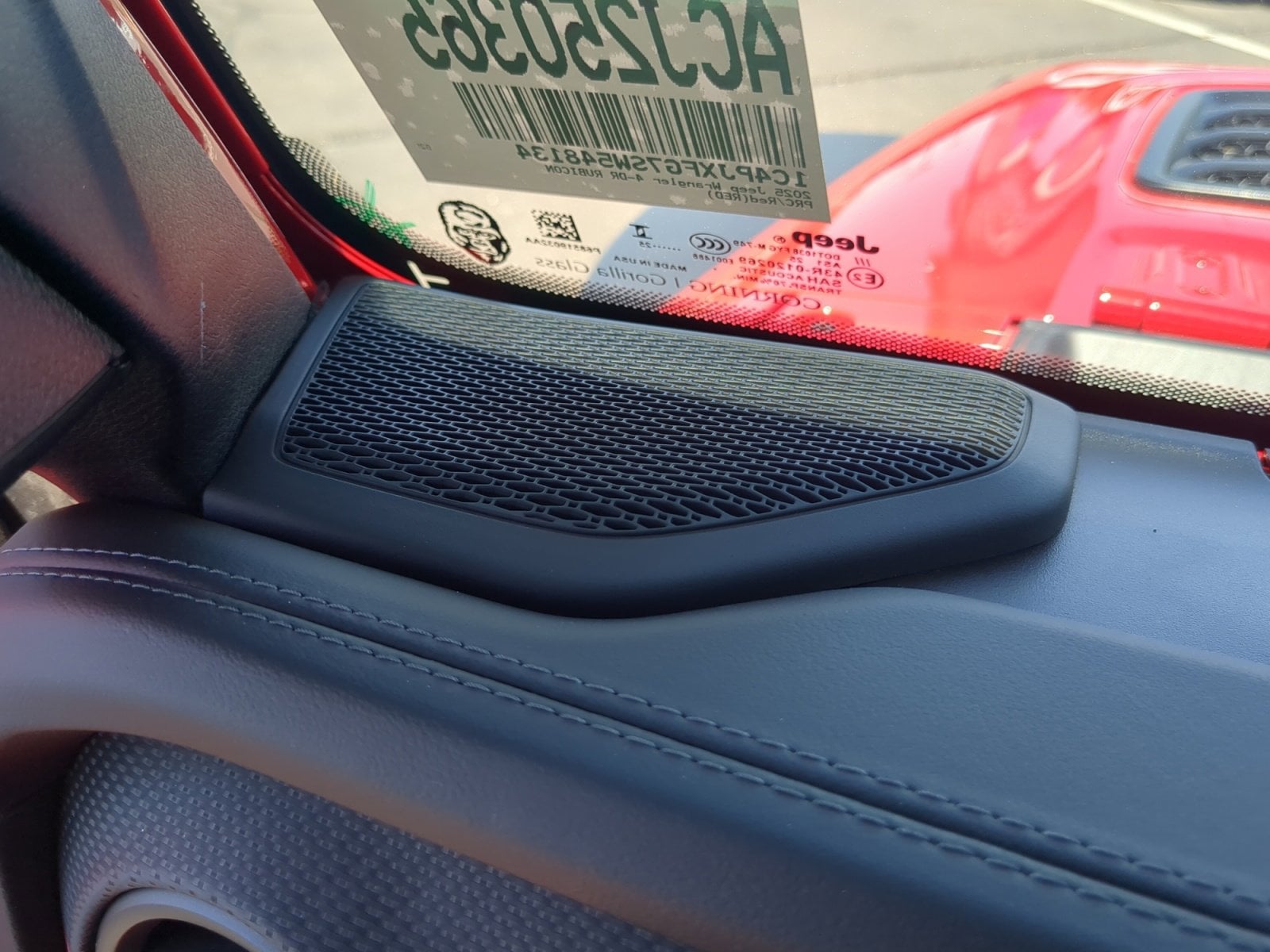 2025 Jeep Wrangler 4-Door Rubicon - Photo 28