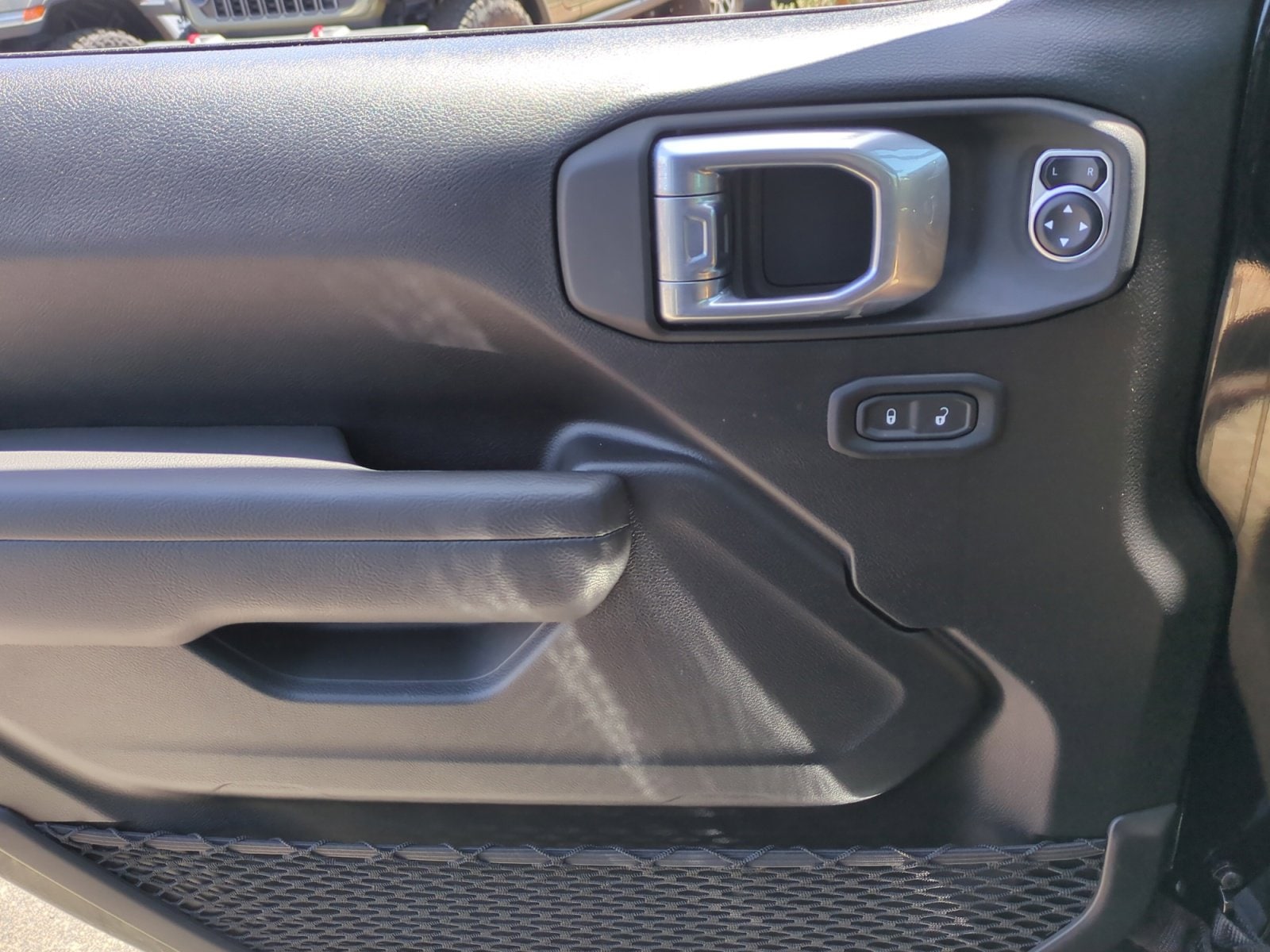 2025 Jeep Wrangler 4-Door Sport S - Photo 14