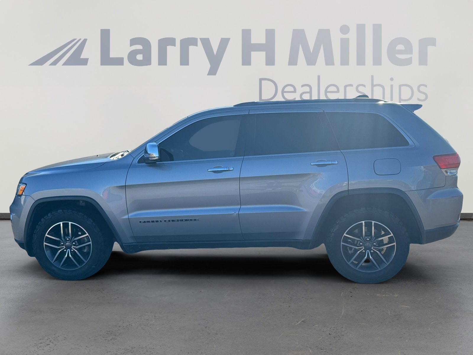 Used 2019 Jeep Grand Cherokee Limited with VIN 1C4RJFBG1KC746234 for sale in Tolleson, AZ