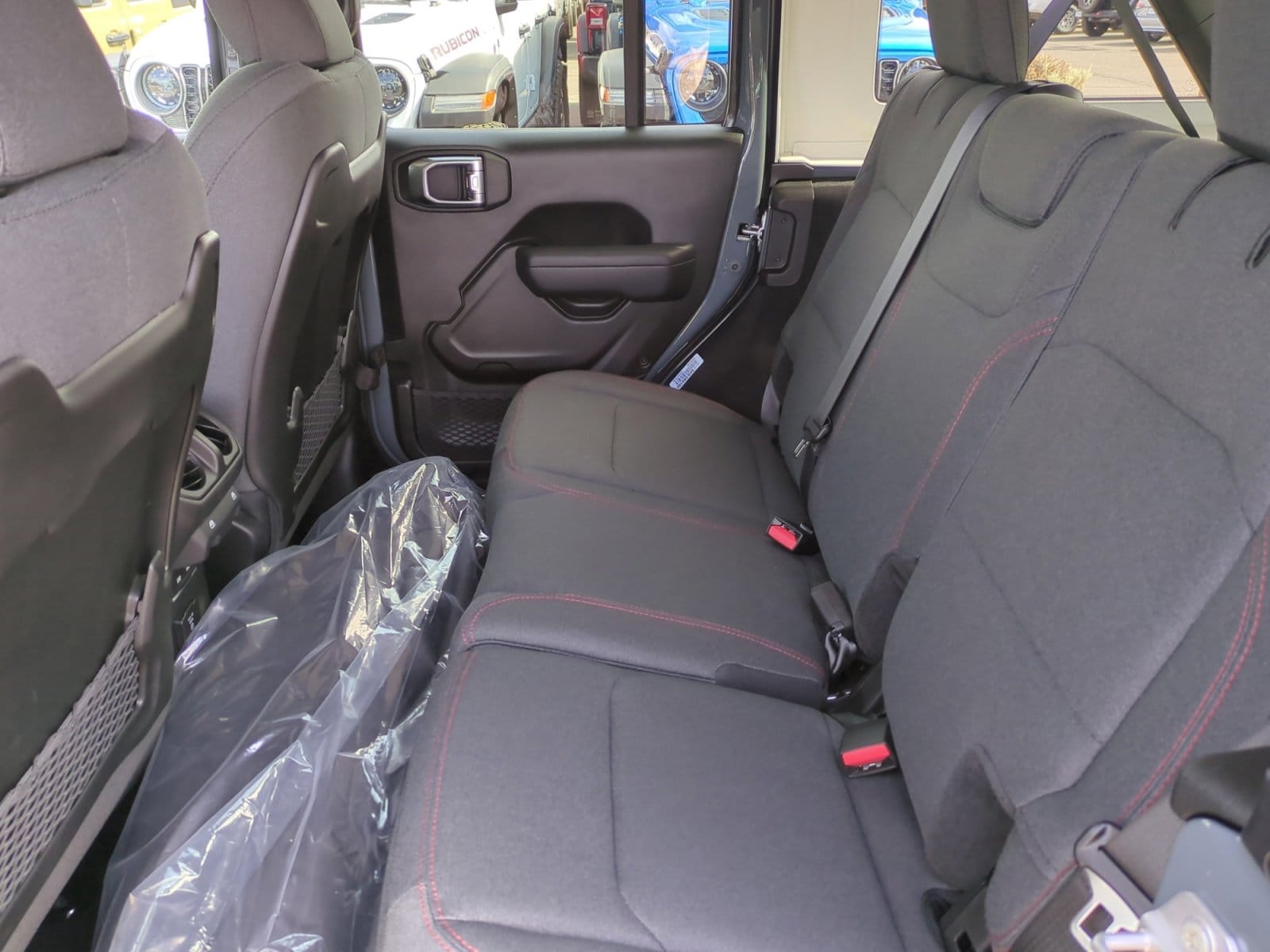 2025 Jeep Wrangler 4-Door Rubicon - Photo 18
