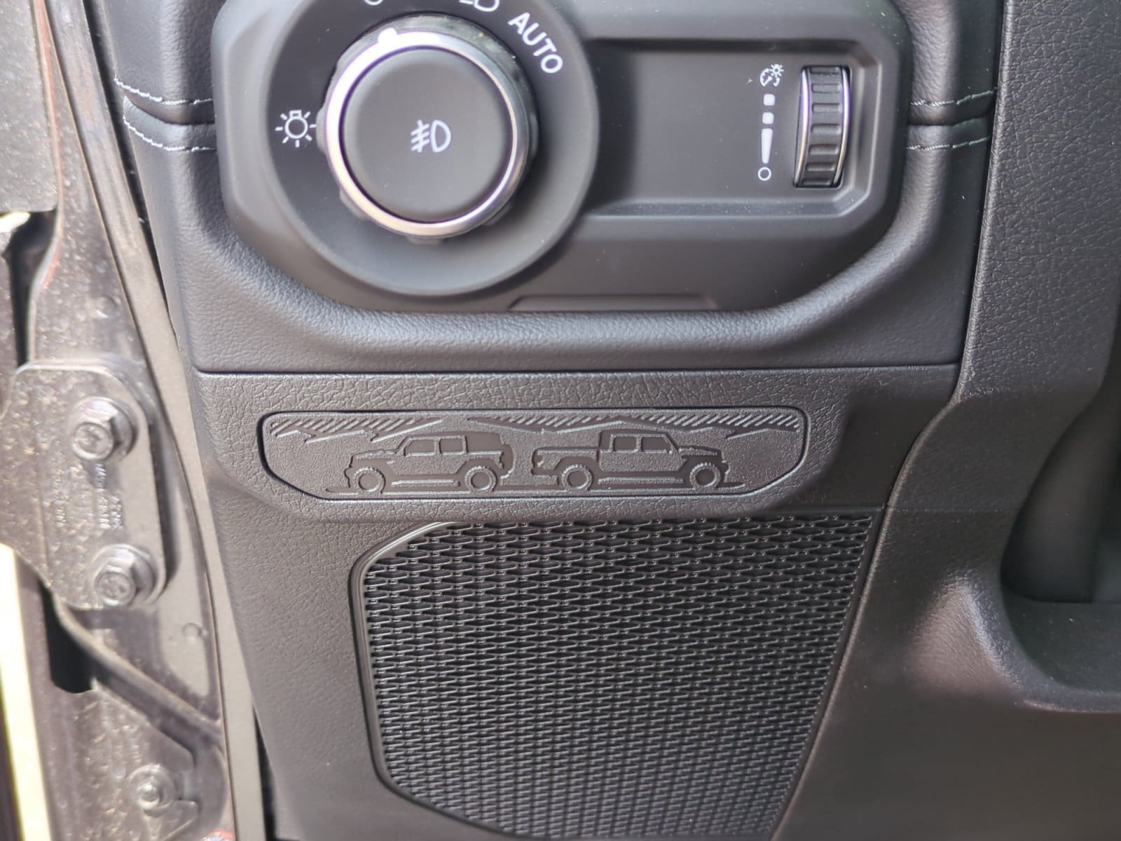 2026 Jeep Wrangler 4-Door Sahara - Photo 28