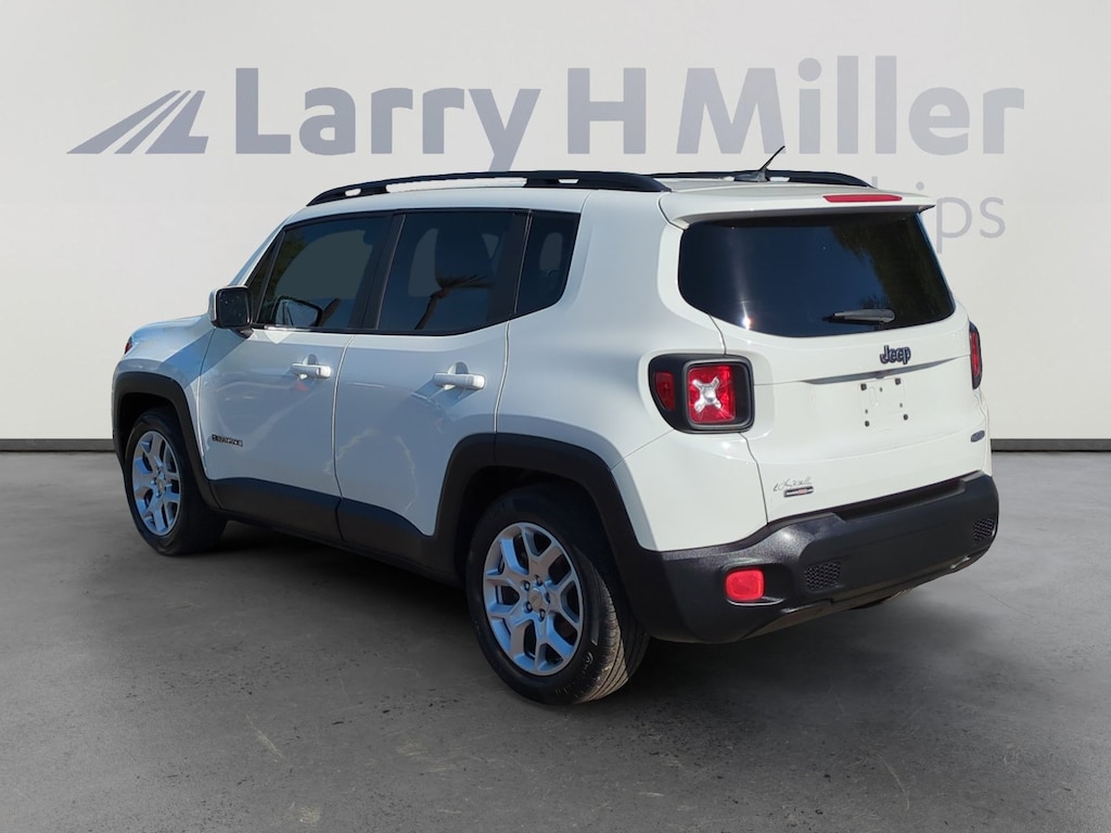 Used 2017 Jeep Renegade Latitude FWD SUV
