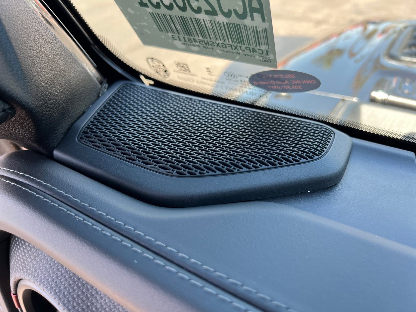 2025 Jeep Wrangler 4-Door Rubicon - Photo 28
