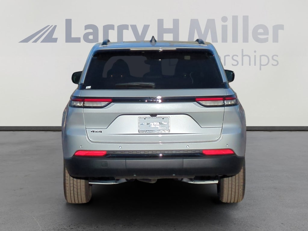 New 2025 Jeep Grand Cherokee Altitude X 4 Door Sport Utility