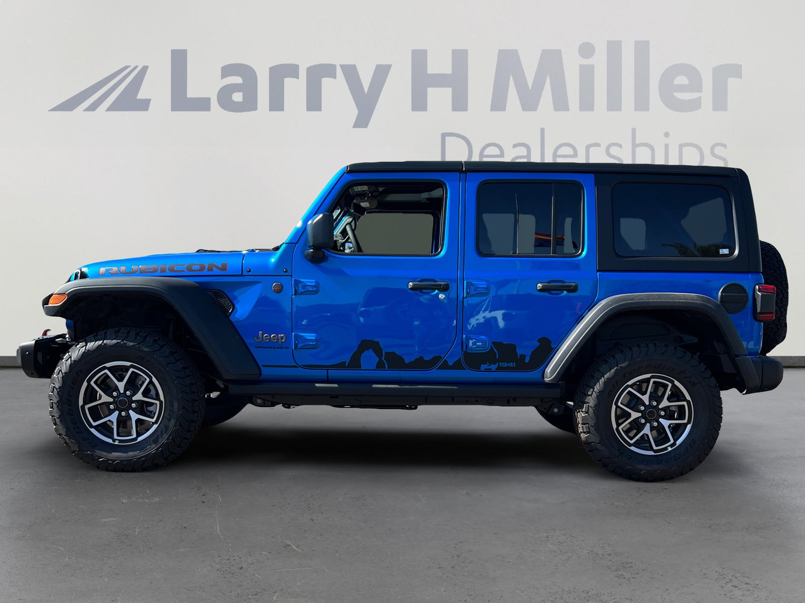 2025 Jeep Wrangler 4-Door Rubicon - Photo 2