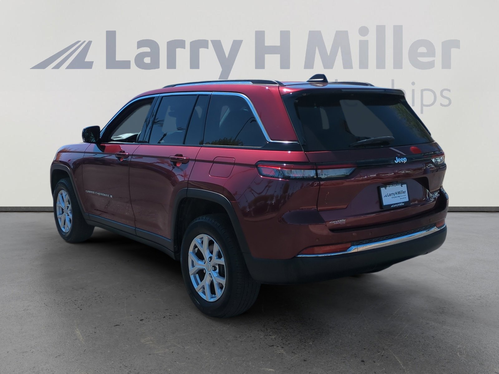 2023 Jeep Grand Cherokee Limited photo 3