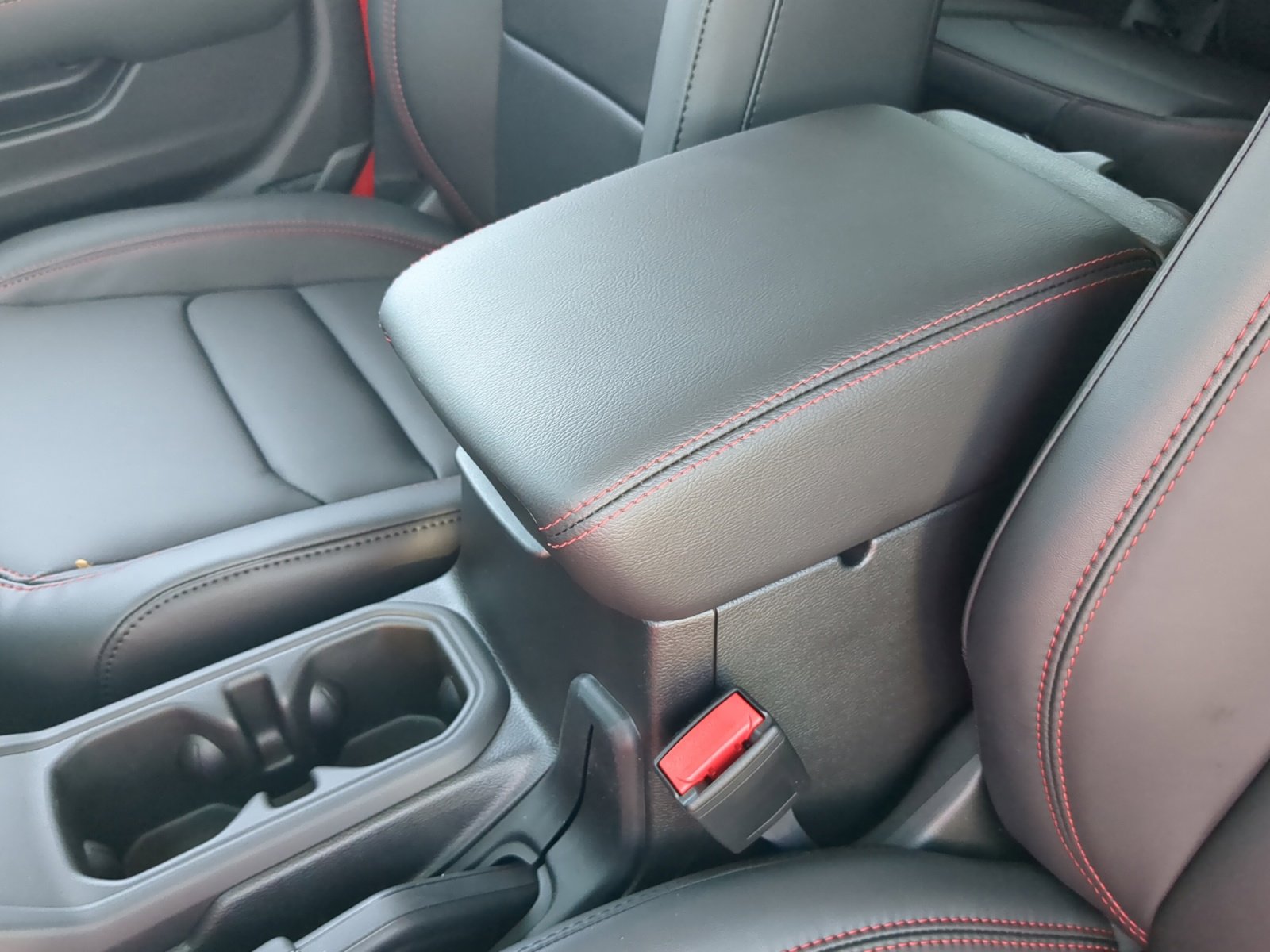 2025 Jeep Wrangler 4-Door Rubicon - Photo 16