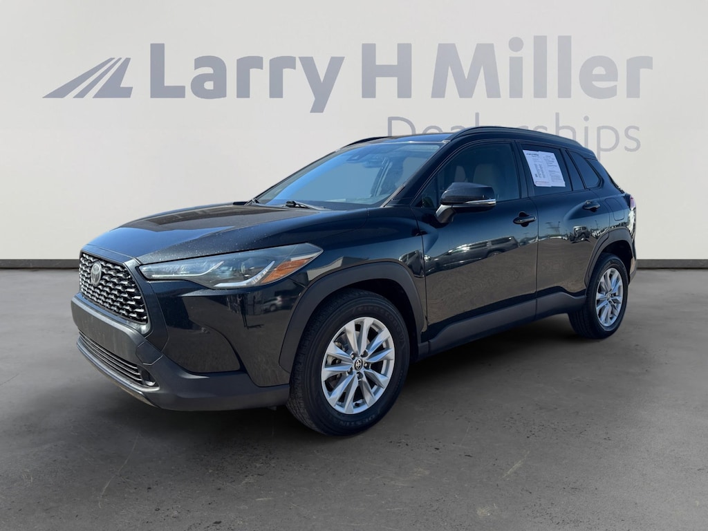 Used 2022 Toyota Corolla Cross LE SUV