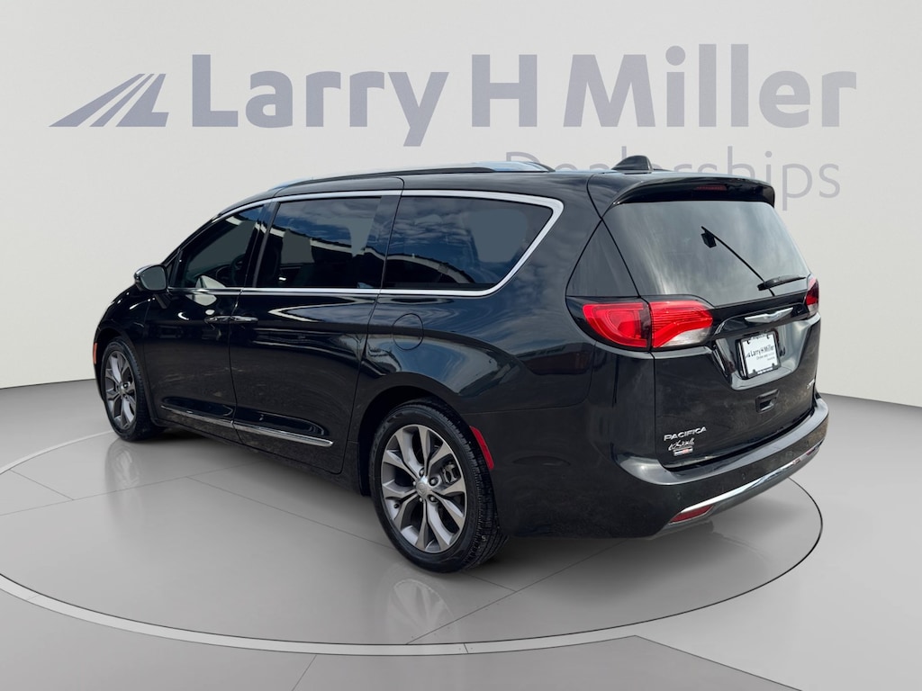 Used 2020 Chrysler Pacifica Limited Van Passenger Van