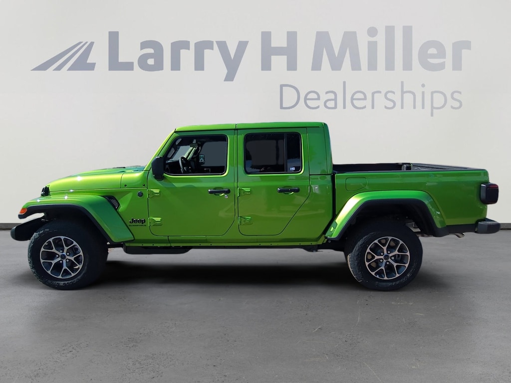 New 2026 Jeep Gladiator Sport S 4 Door Pickup