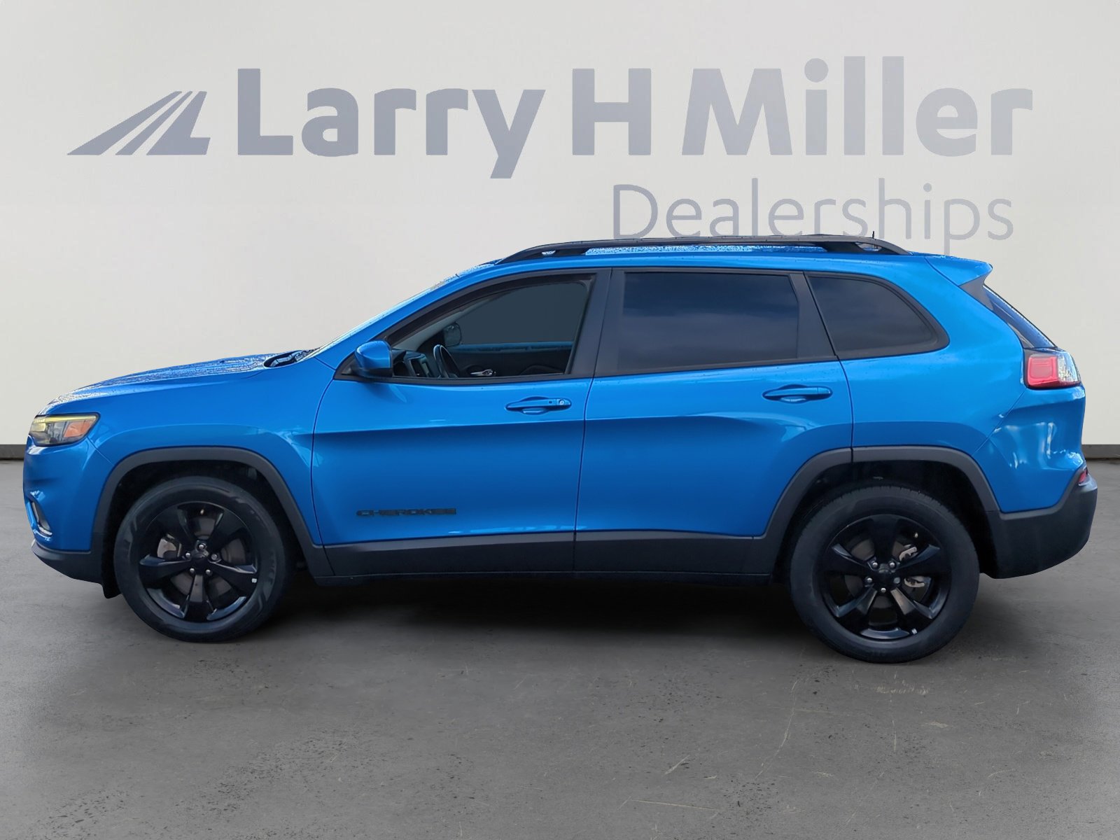 2020 Jeep Cherokee Latitude photo 2