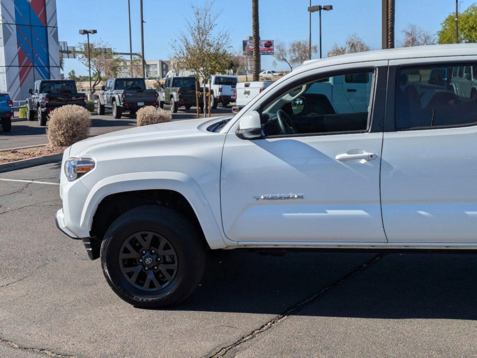 Used 2021 Toyota Tacoma SR5 with VIN 5TFDZ5BN8MX064233 for sale in Peoria, AZ