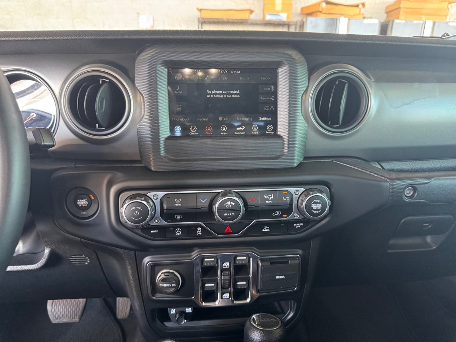 Photo 18