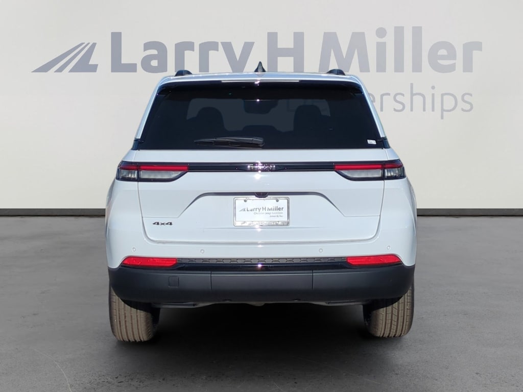 New 2025 Jeep Grand Cherokee Altitude X 4 Door Sport Utility