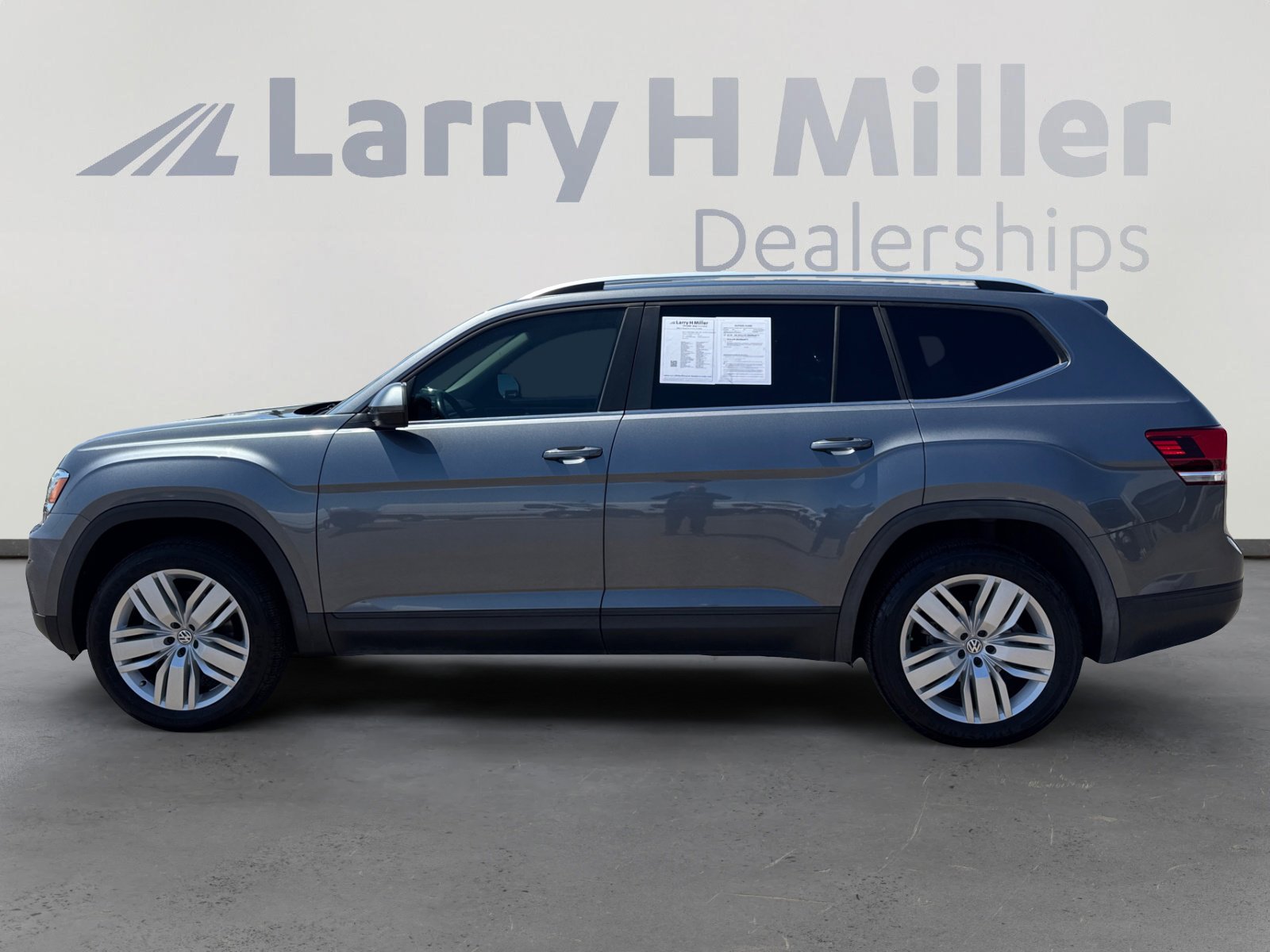 Used 2019 Volkswagen Atlas  with VIN 1V2WR2CA0KC608911 for sale in Tolleson, AZ