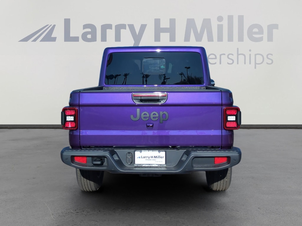 New 2026 Jeep Gladiator Sport S 4 Door Pickup