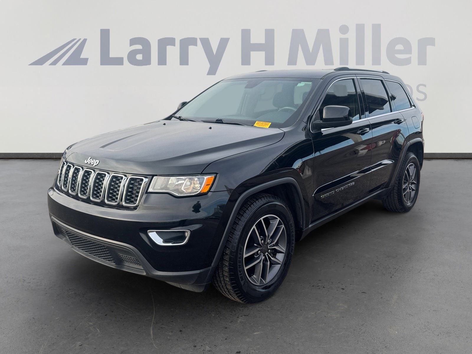 2019 Jeep Grand Cherokee Laredo E