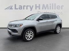 2023 Jeep Compass Latitude Lux SUV