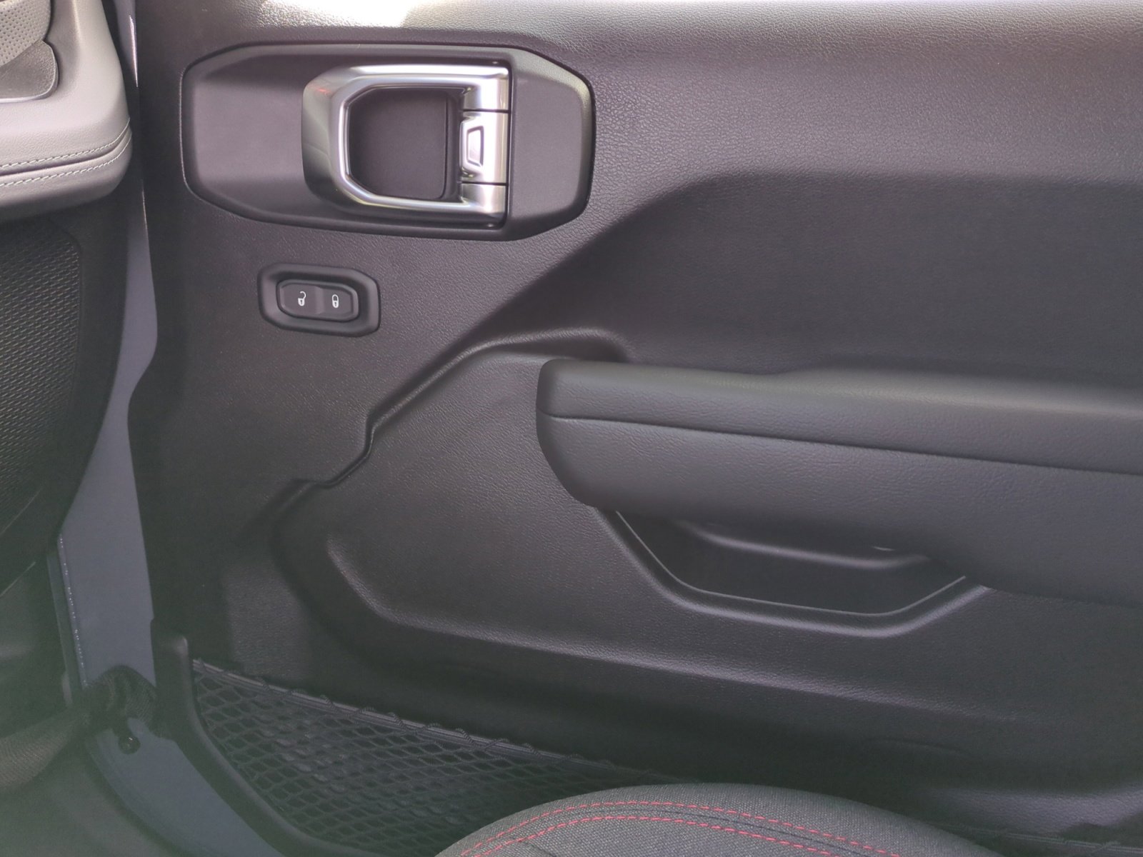 2025 Jeep Wrangler 4-Door Rubicon - Photo 17