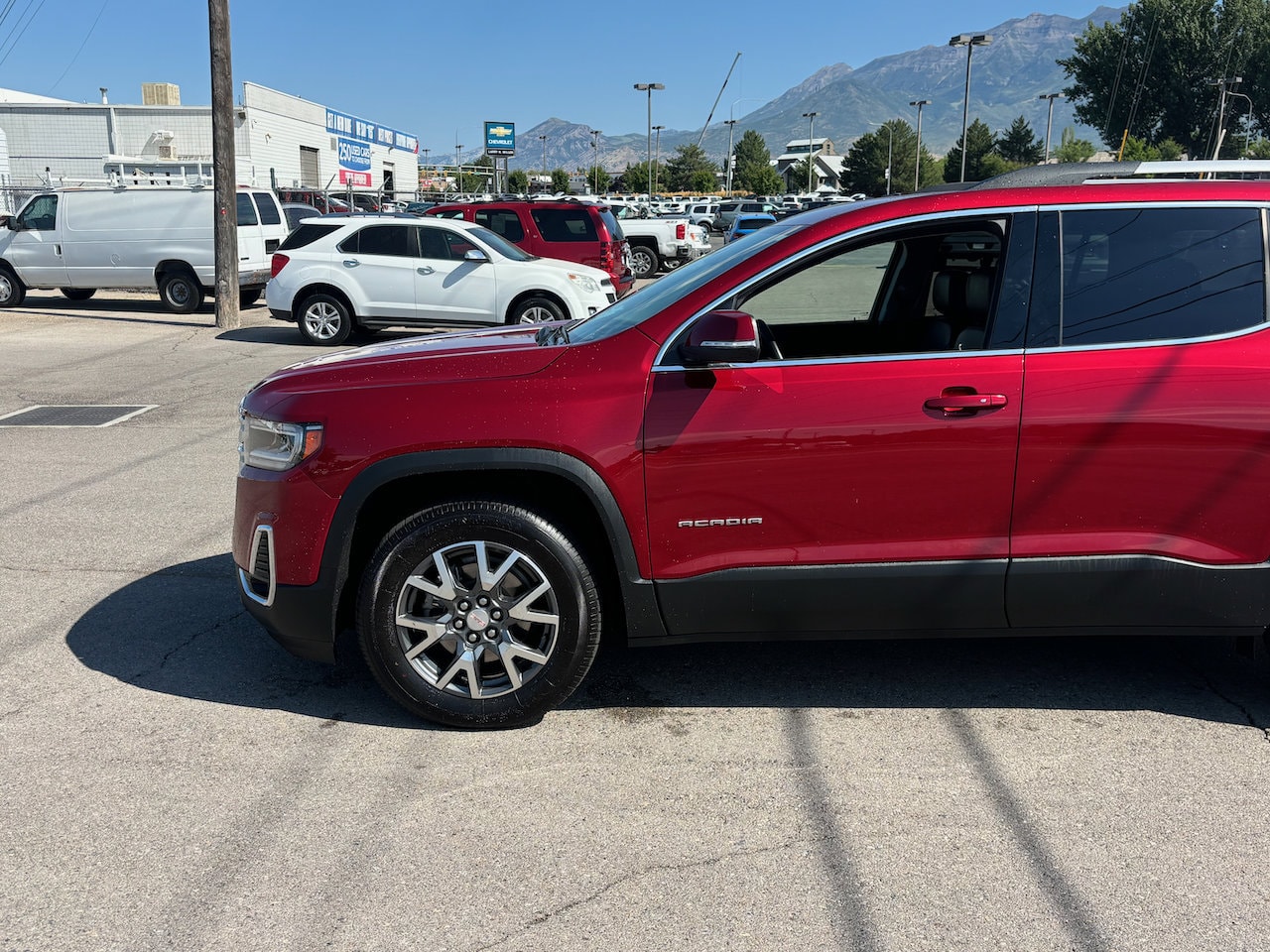 Used 2023 GMC Acadia SLT with VIN 1GKKNUL43PZ225748 for sale in Provo, UT